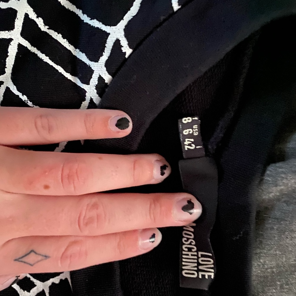 love moschino crewneck small